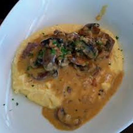 Veal Scaloppini w/Mushroom Champagne Sauce