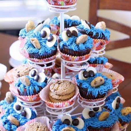 Blue Velvet Cupcakes with Vanilla Buttercream