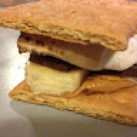 Peanut Butter Banana Smores - The Grocery Cart Challenge