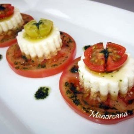 MOUSSE DE PARMESANO CON TOMATE