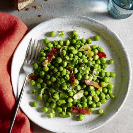 Piselli Alla Romana (Roman Green Peas with Prosciutto)