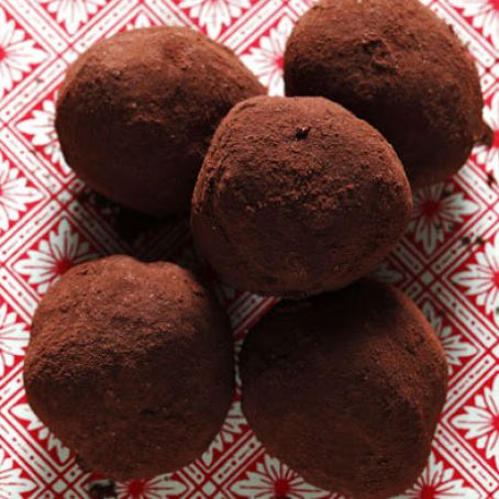 Cardamom-Laced Milk Chocolate Truffles