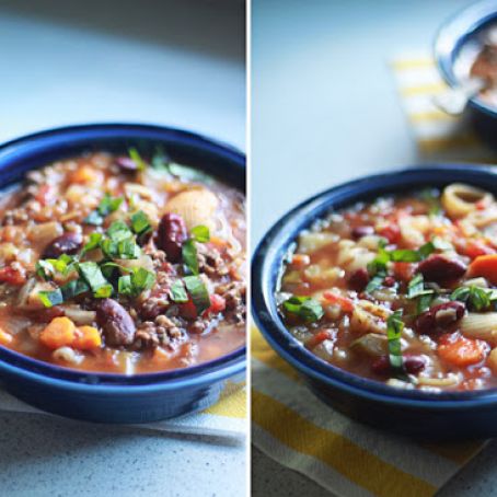 Slow Cooker Vegetarian Pasta e Fagioli Soup (with Optional Ground Beef)