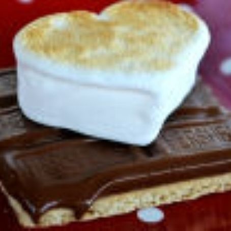 VALENTINES DAY SMORES