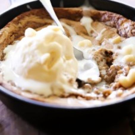 Blondie Skillet Cookie
