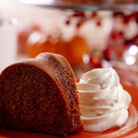 Spice Cake with Rum-Flavored Whipped Cream