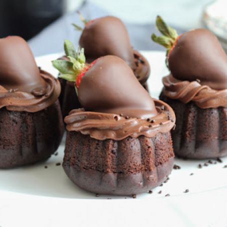 Triple Chocolate Mini Bundt Cakes 