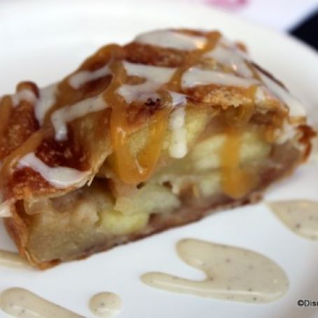 Apple Strudel from Germany - Epcot Food and Wine Festival