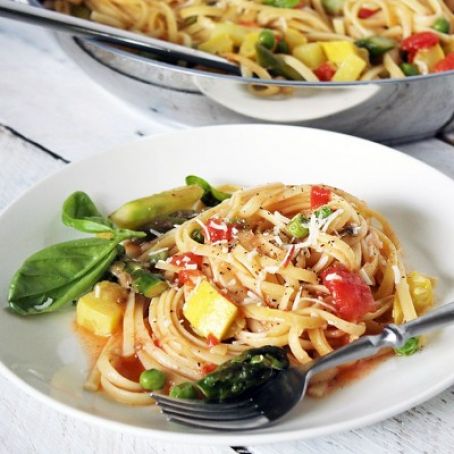 One-Pot Pasta Primavera