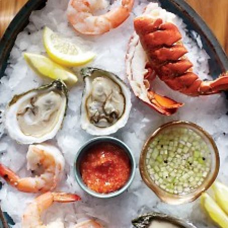 Plateau de Fruits de Mer with Two Sauces