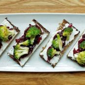 Smørrebrød Sandwich with Onion Jam and Broccoli