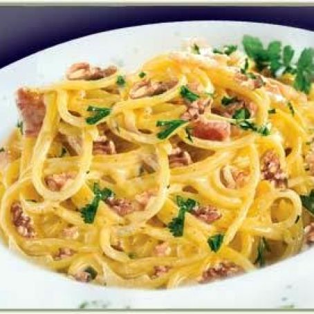 Pasta and Walnuts Alla Carbonara