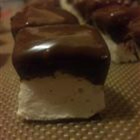 PEPPERMINT MARSHMALLOWS