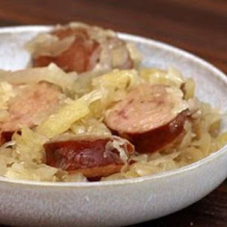 Easy Sausage Bake With Sauerkraut and Apples