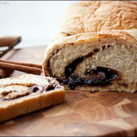 Cinnamon Raisin Swirl Banana Bread