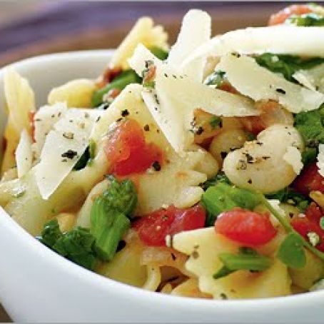 Farfalle Pasta with Tomato Sauce, Cannellini Beans, and Broccoli Rabe