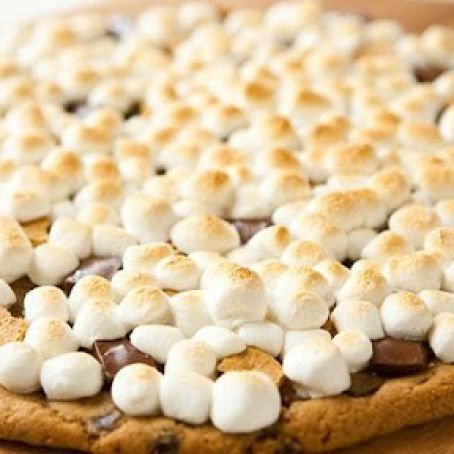 Choclate Chip S'more Pizza