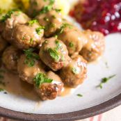 Juicy and Tender Swedish Meatballs With Rich Gravy