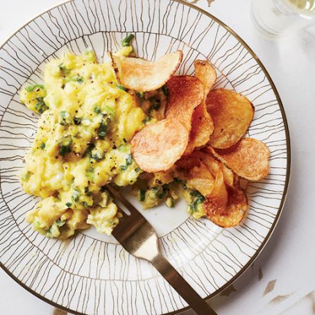 Scallion Scrambled Eggs with Potato Chips
