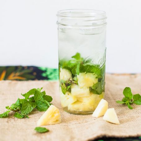 Pineapple & Mint Infused Water