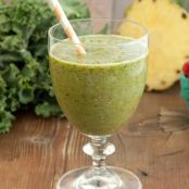 Kale Cucumber Pineapple Smoothie