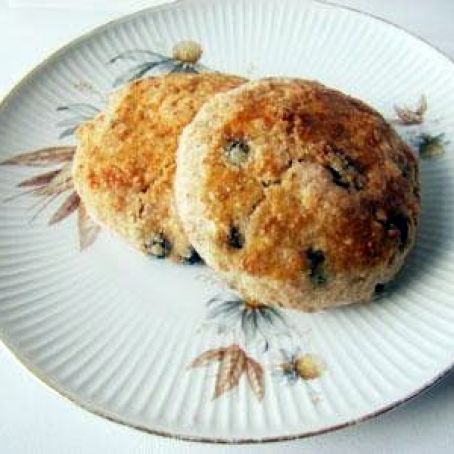 Whole Wheat Scones with Dried Blueberries