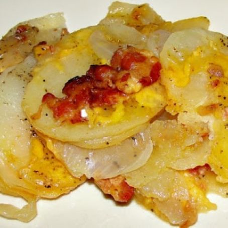 Slow Cooked Bacon Cheese Potatoes