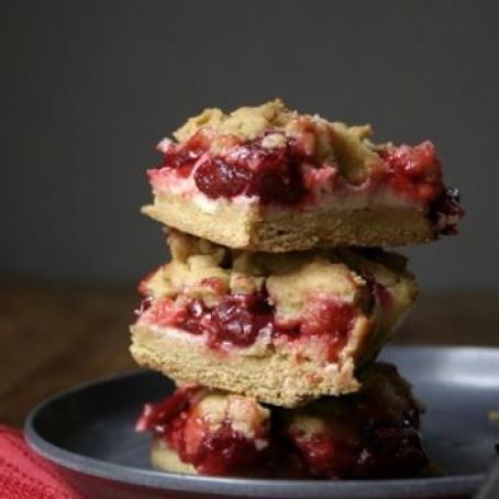 Strawberry Pie Sour Cream Crumb Bars