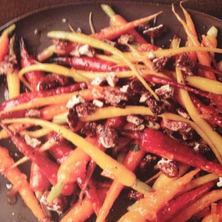 Marmalade Glazed Carrots With Candied Pecans
