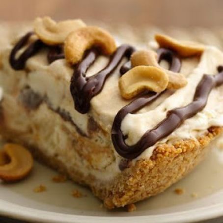 Cashew-Fudge-Caramel Ice Cream Pie