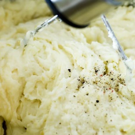 Garlic Yukon Gold Mashed Potatoes****