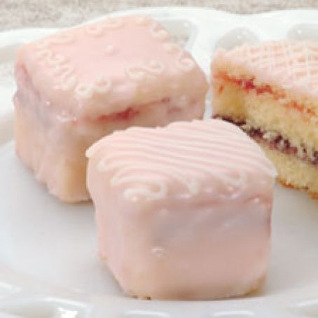 Frosting: Poured Fondant Icing