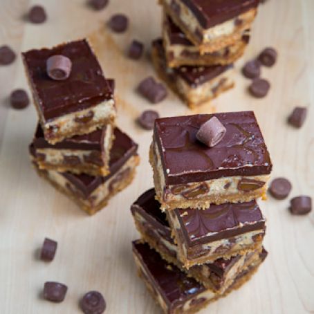 Rolo Cheesecake Bars