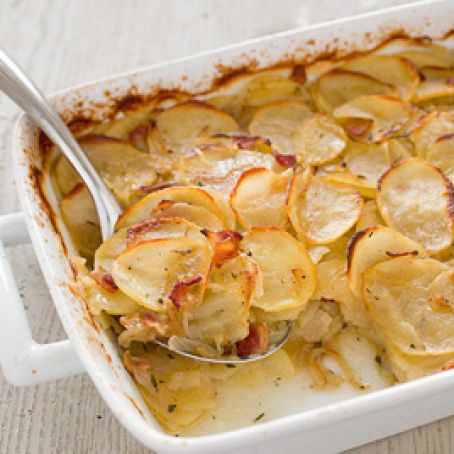 Potato Casserole with Bacon and Caramelized Onions