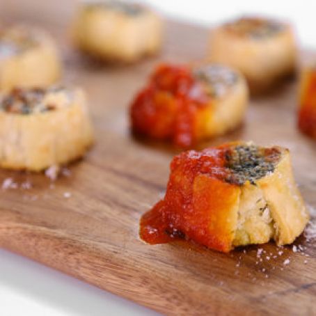 Clinton Kelly's Ricotta, Mozzarella, and Spinach Bites