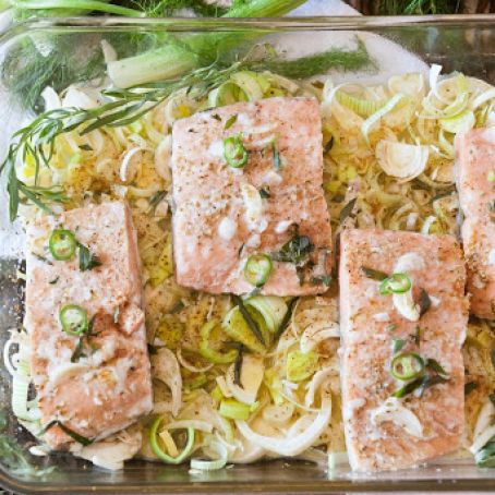 Slow-Roasted Salmon with Fennel and Orange Juice