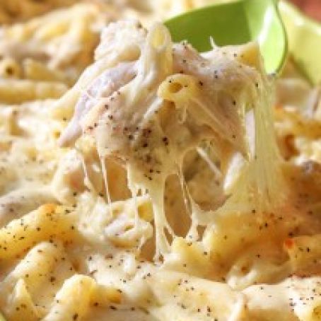 Cheesy Chicken Alfredo Casserole