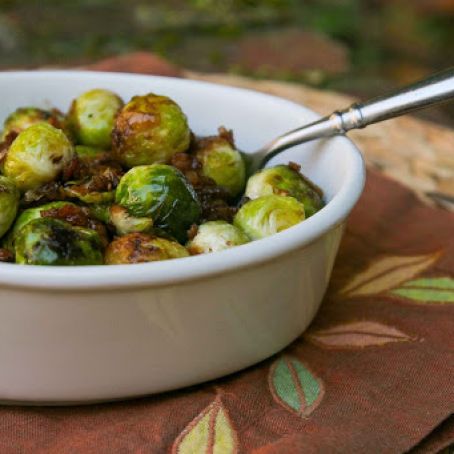 Balsamic-Glazed Brussel Sprouts con Pancetta