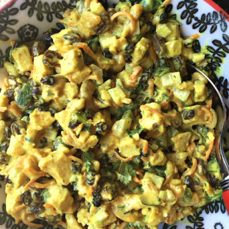 Chicken Curry Cashew Currant Salad
