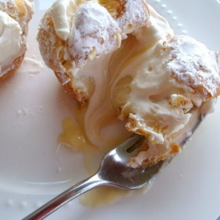 Aunt Pat’s Famous Cream Puff Recipe