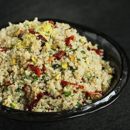 Lemon Quinoa Salad with Pistachios & Sun-Dried Tomatoes