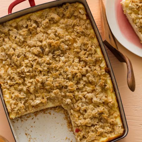 Streusel Topped Apple Pie Cheesecake Bars