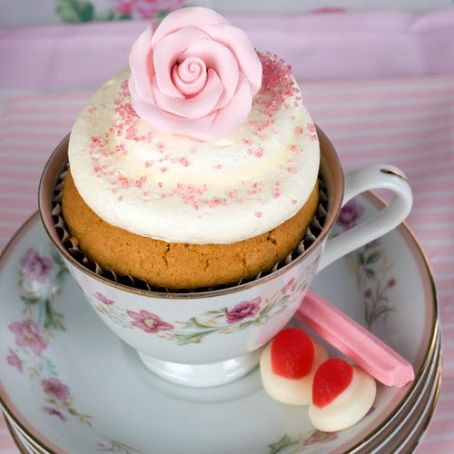 Strawberry Rose Teacup Cakes