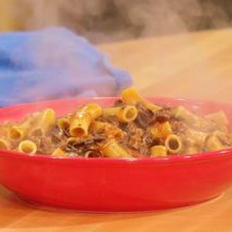 RIGATONI WITH CREAMY MUSHROOM RAGU