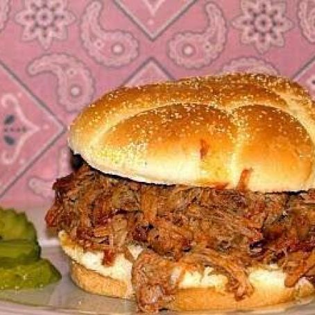 BBQ Pulled Pork Sandwich/ Di's
