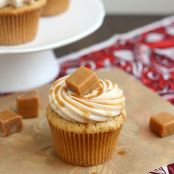 Spiced Apple Cupcakes with Cinnamon Cream Cheese Frosting