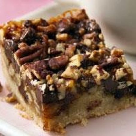 Butter Pecan Turtle Bars