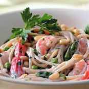 Creamy Garlic Pasta with Shrimp & Vegetables