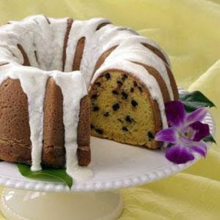 Vanilla Rich Chip Cake