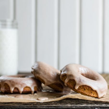 Pumpkin Spice Baked Donuts